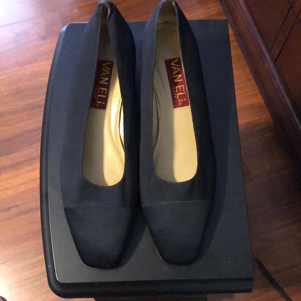 Van Eli shoes